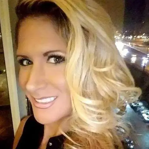 FortryllendeCamilla image 1